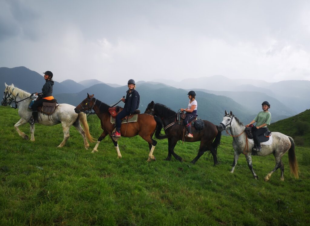Week-end à cheval Bivouac en Baronnies - Hautes-Pyrénées-Voyages Gandalha-Crédit Gandalha
